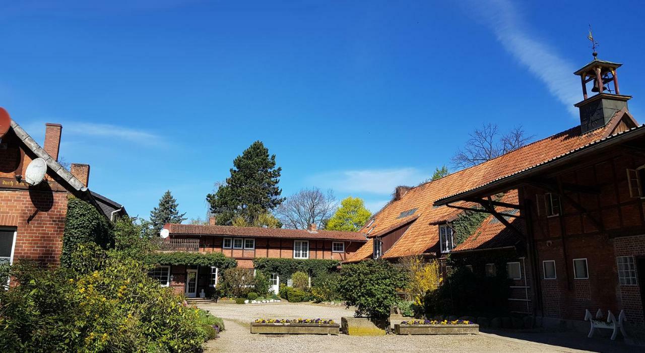 Grosse, Helle Ferienwohnung Mit 2 Balkonen Auf Dem Bauernhof In Der Lueneburger Heide Oetzen Exteriér fotografie