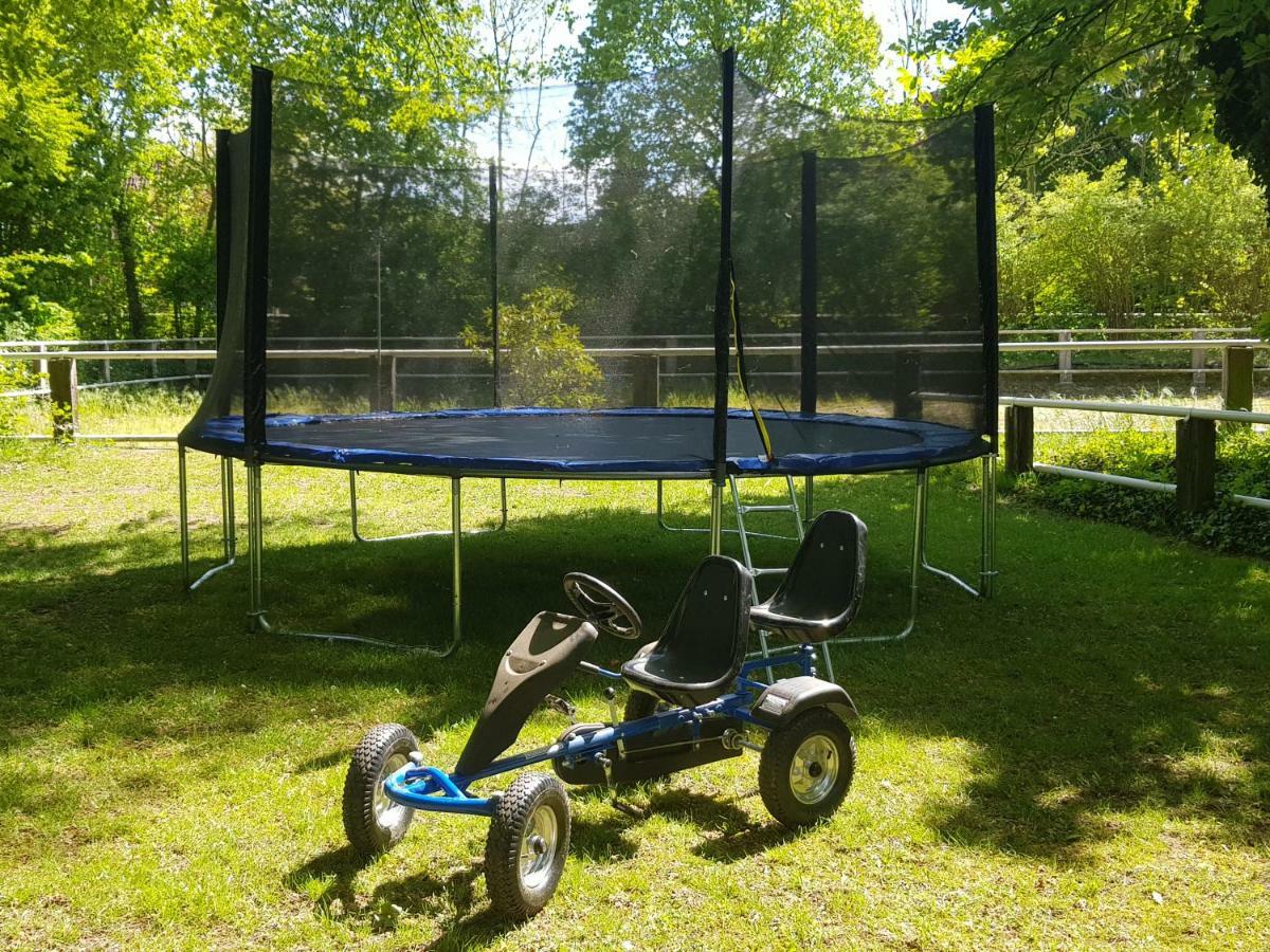 Grosse, Helle Ferienwohnung Mit 2 Balkonen Auf Dem Bauernhof In Der Lueneburger Heide Oetzen Exteriér fotografie