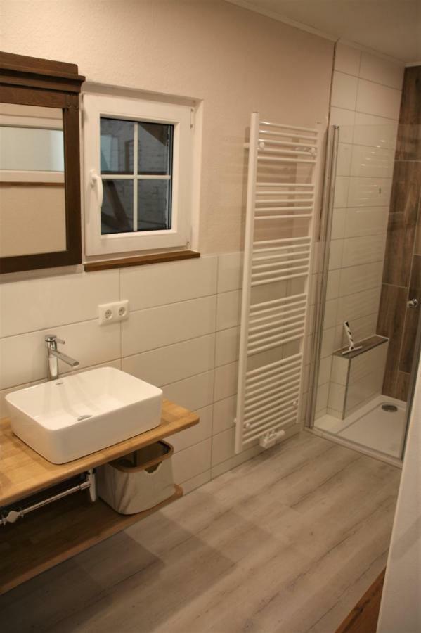 Grosse, Helle Ferienwohnung Mit 2 Balkonen Auf Dem Bauernhof In Der Lueneburger Heide Oetzen Exteriér fotografie
